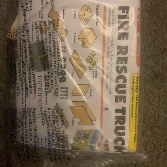 Fire Rescue Truck Building Set - Picture 2 of 5